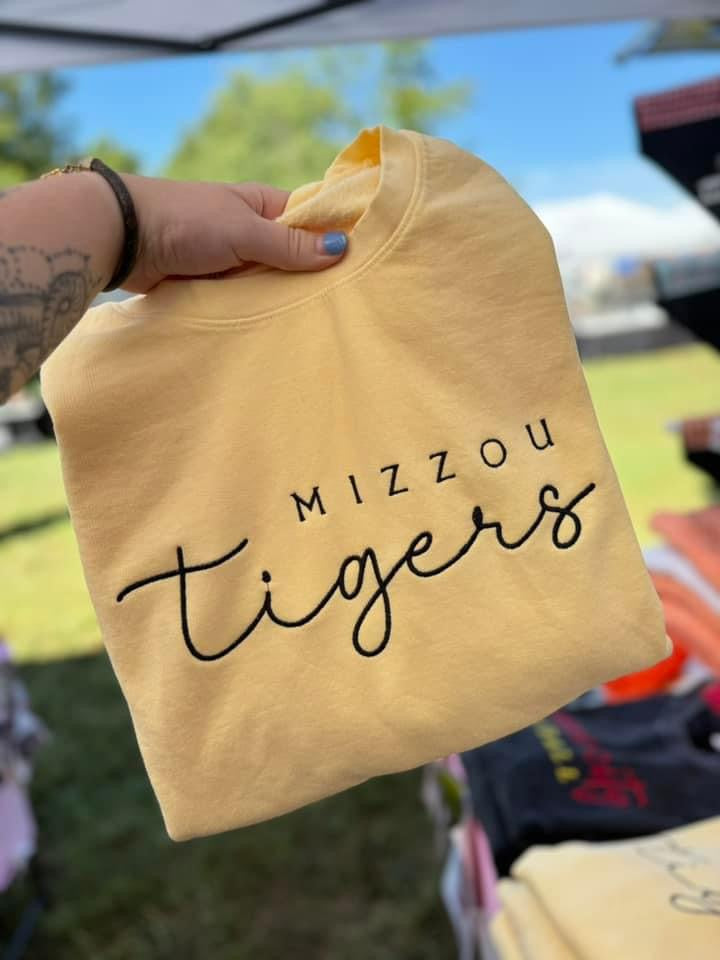 Tigers Lightweight Comfort Colors Crewneck in