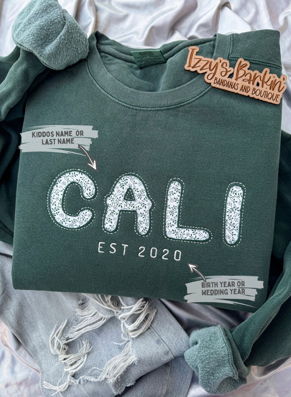 Custom Name Appliqué Crewneck (MAMA/BRIDE/CUSTOM)
