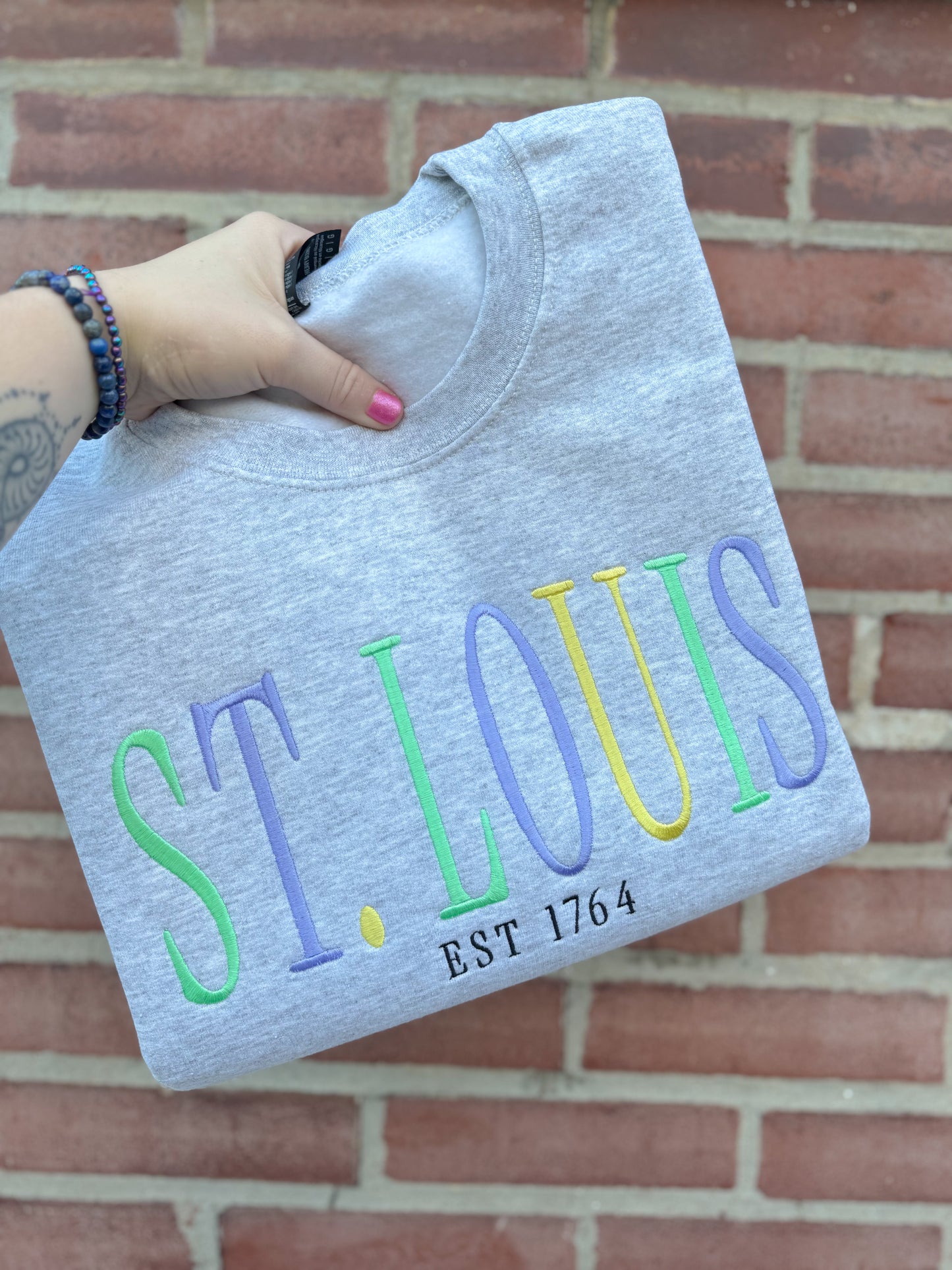 ST. LOUIS/SOULARD Large Font Crewneck