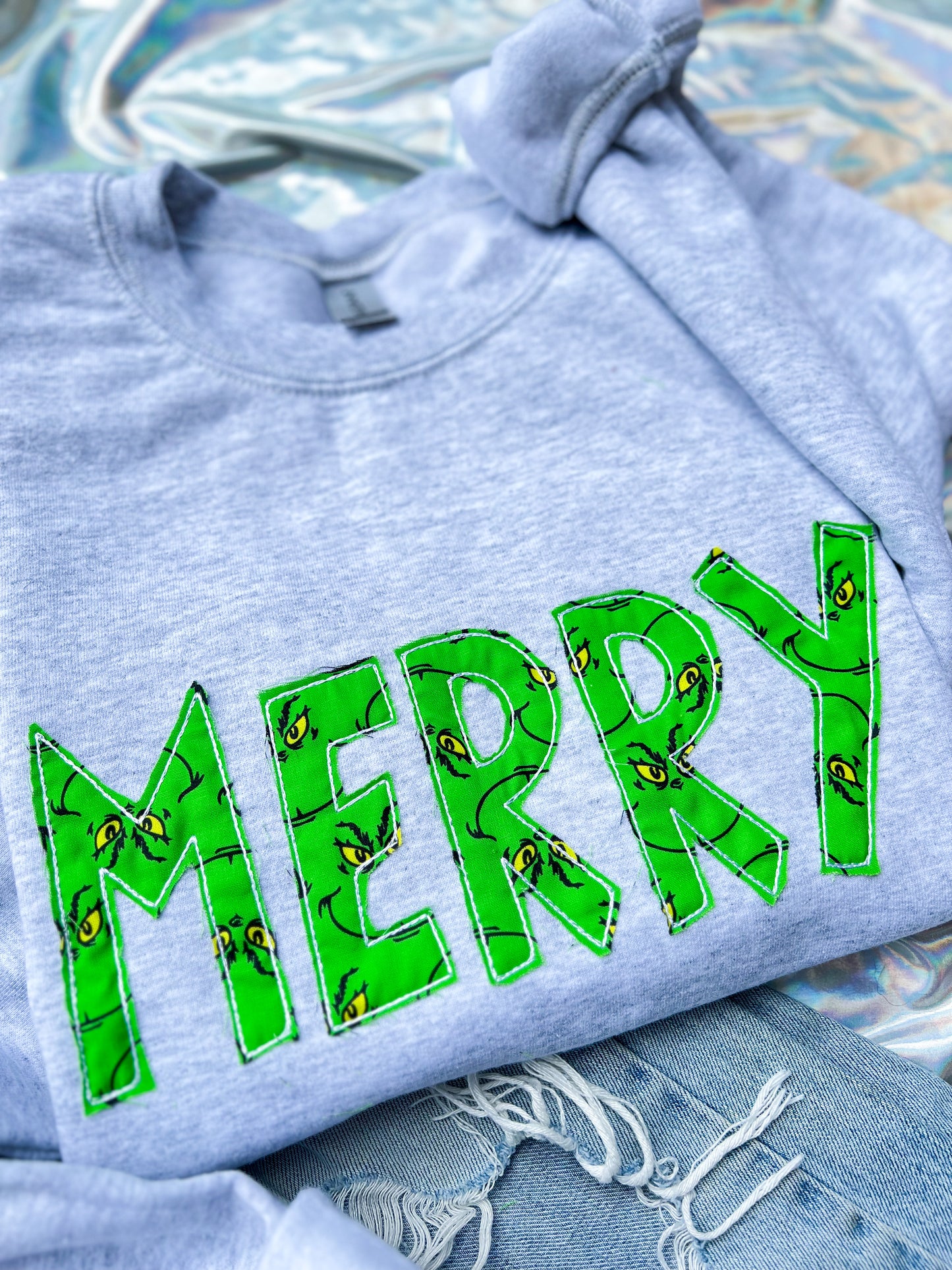 MERRY Crewneck
