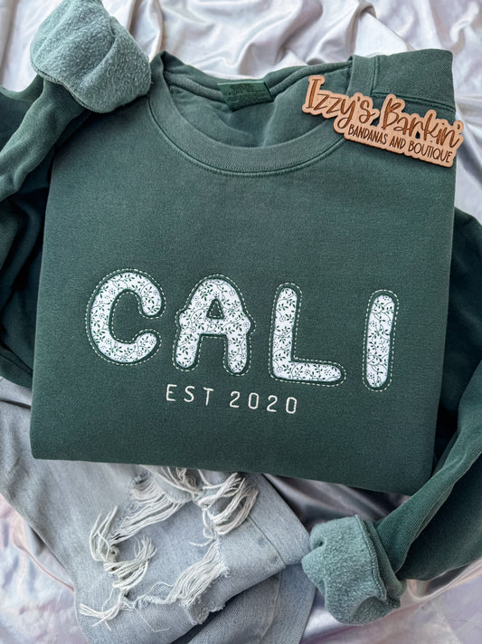 Custom Name Appliqué Crewneck (MAMA/BRIDE/CUSTOM)